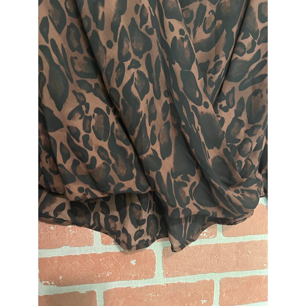 Catherine Melandrino Cheetah Print Long Sleeve V-Neck Top - L - Picture 4 of 8